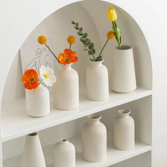 Nordic White Ceramic Vase – Mini Decorative Flower Bottle for Home & Table Decor